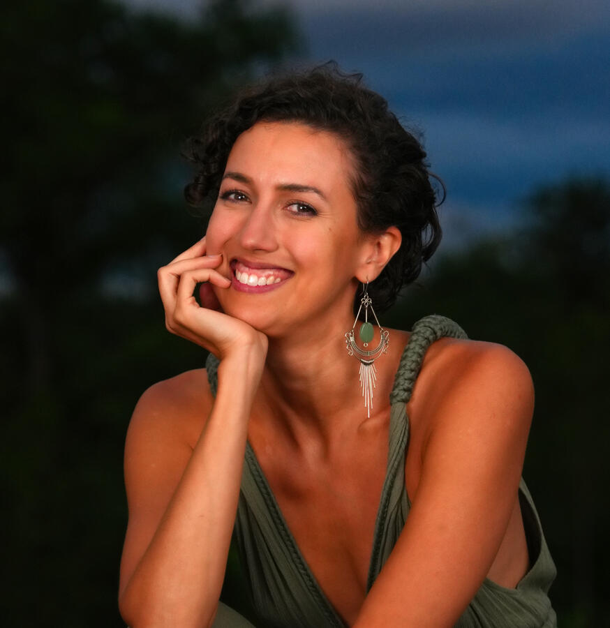 With much care &amp; curiosity for what we can create together Your Chloé Chloé Tahnée Coaching